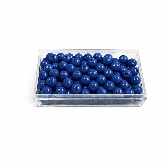Simts zilas pērles kastītē