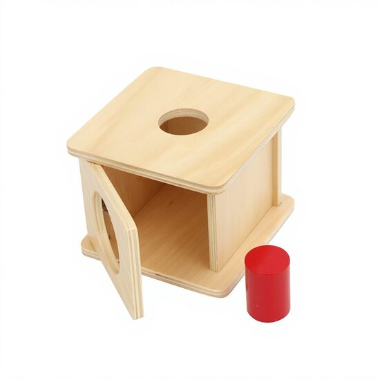 Kaste ar ievietojamu augstu cilindru